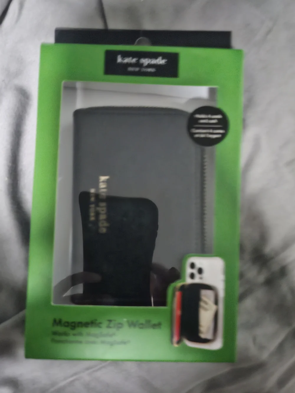Kate Spade Magnetic Zip Wallet for MagSafe - Black New In Box